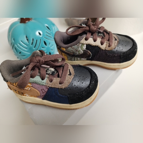 Travis Scott Cactus Jack - Picture 3 of 6